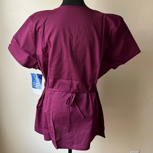NWT Vestex Scrub Top - Picture 4 of 5